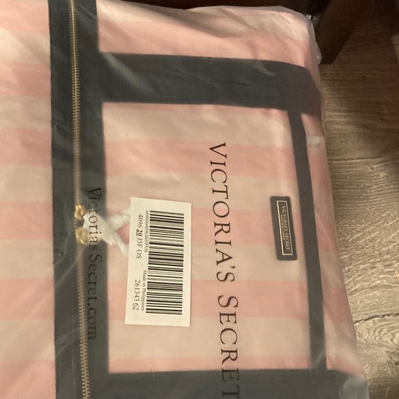Victoria's Secret Handbags - Travel tote bag